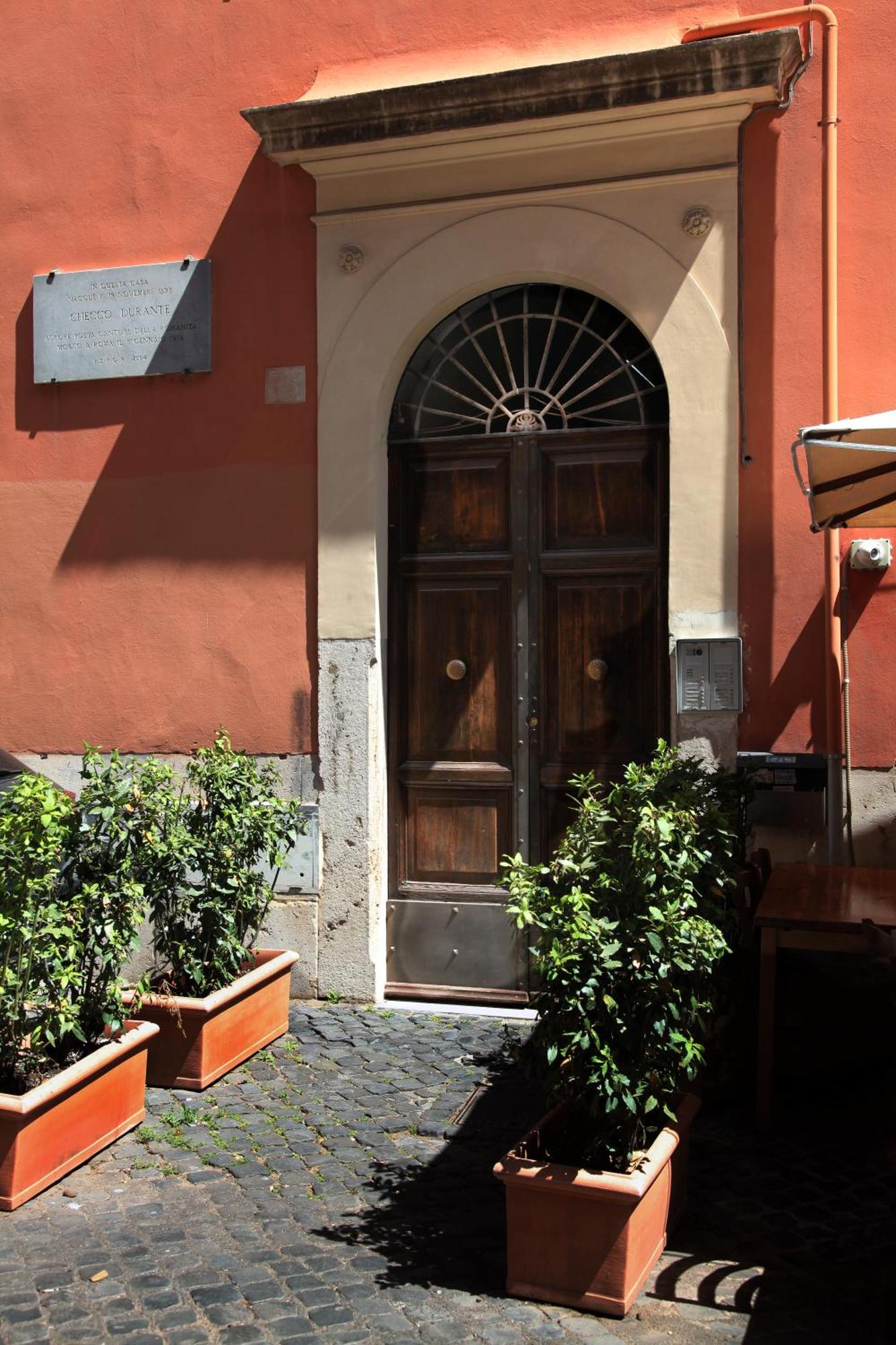 Unique Trastevere Рим Екстериор снимка